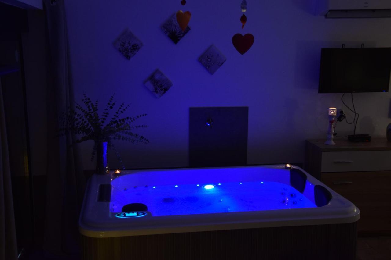 Gites spa de charme L ETOILE SPA Beynac-et-Cazenac Eksteriør billede