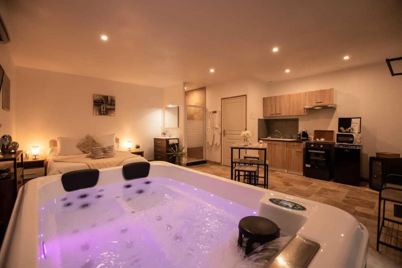 Gites spa de charme L ETOILE SPA Beynac-et-Cazenac Eksteriør billede